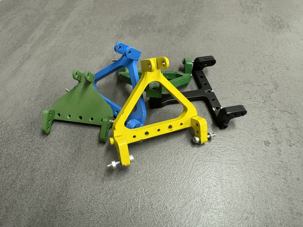 Three point linkage